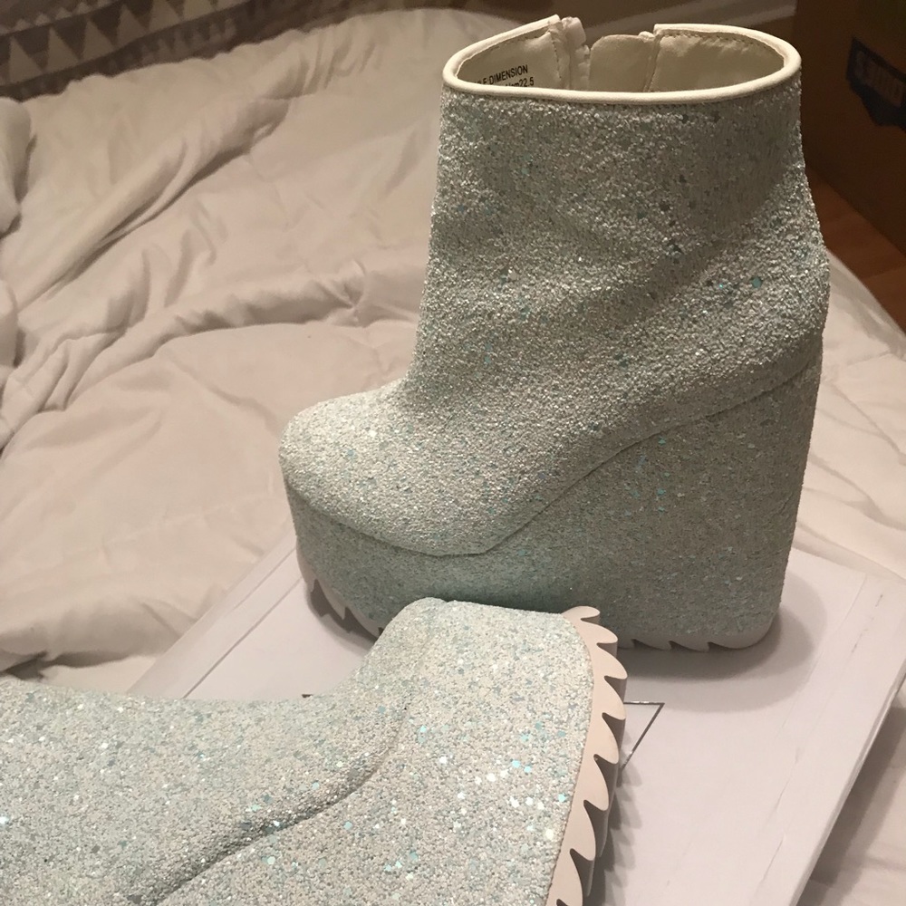 YRU rave boots